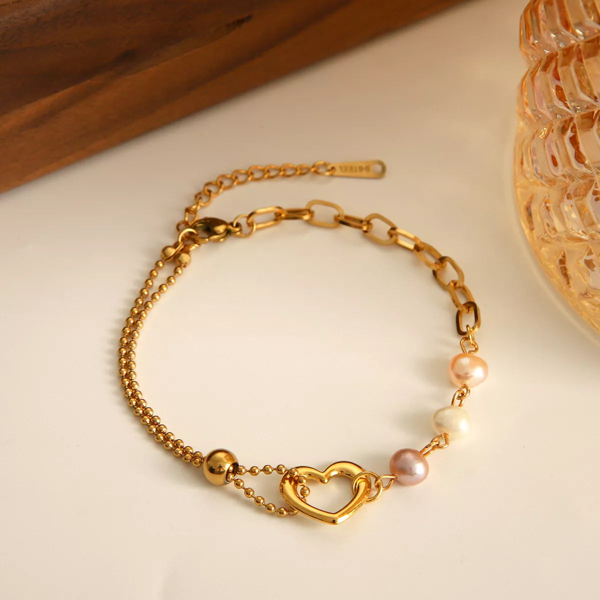 18K Gold-Plated Heart Pearl Bracelet OutfitFlow