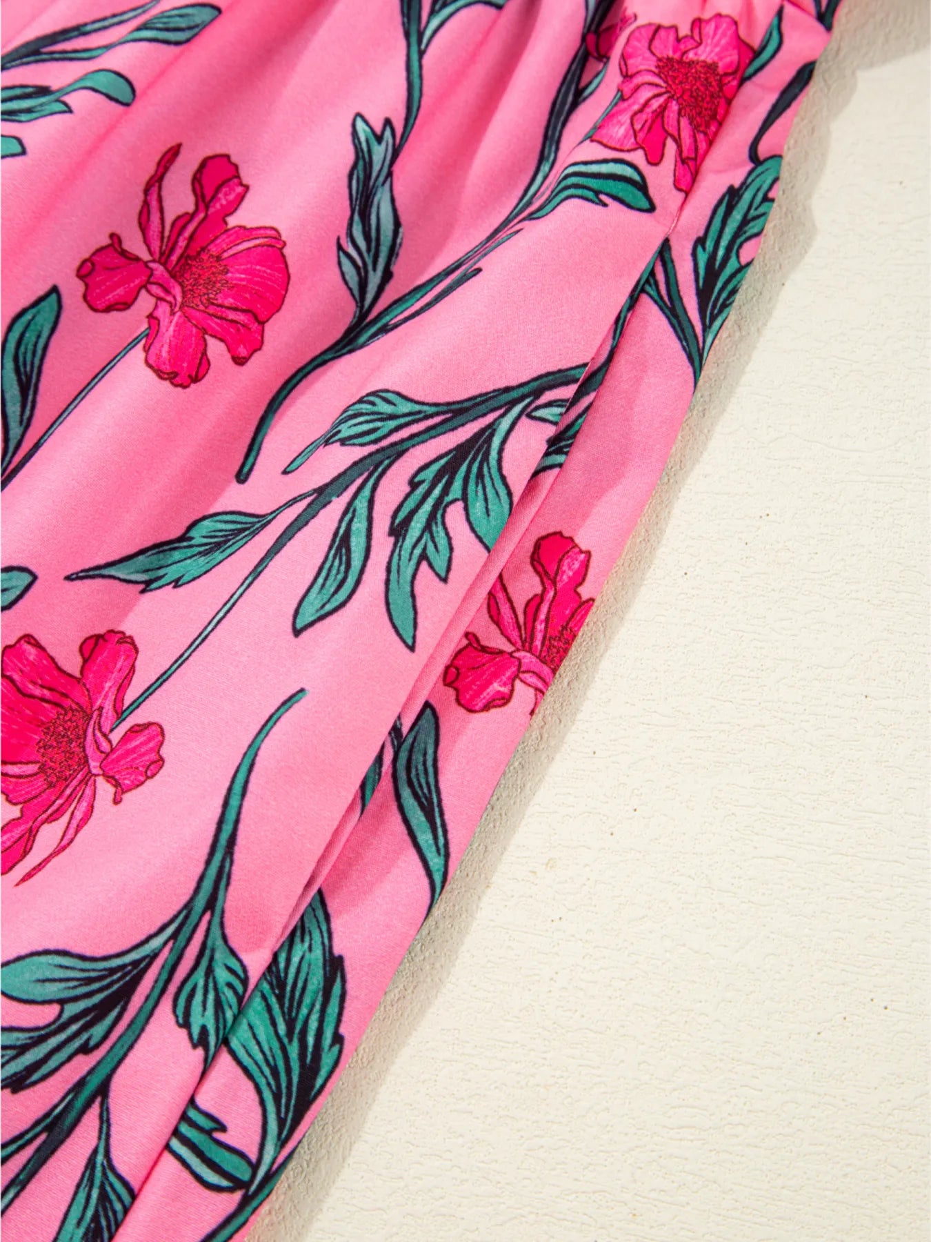 Floral Contrast Neckline A-line Puff Sleeve Dress OutfitFlow