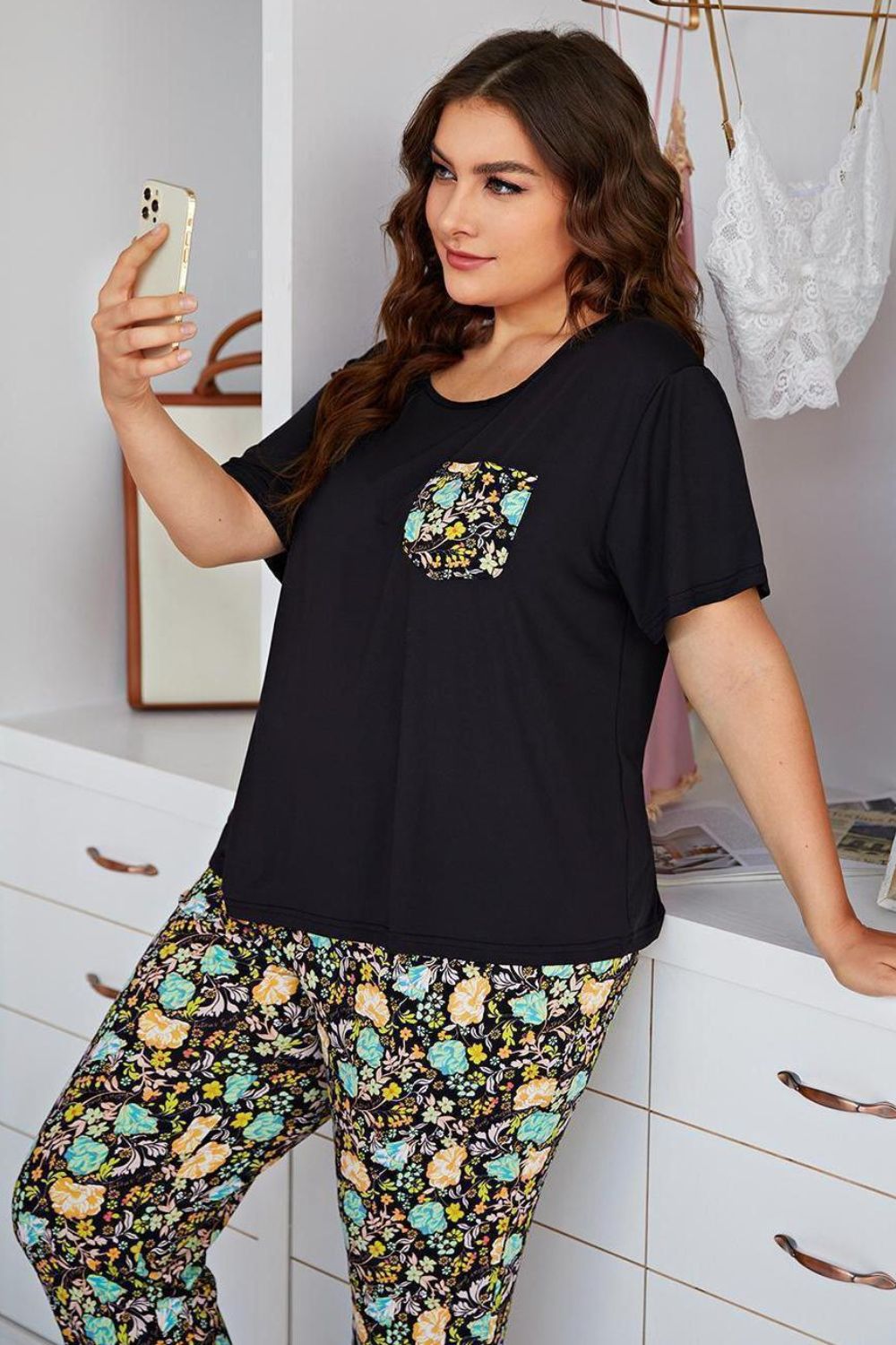 Outfit Flow - Plus Size Contrast Round Neck Tee and Floral Pants Lounge Set