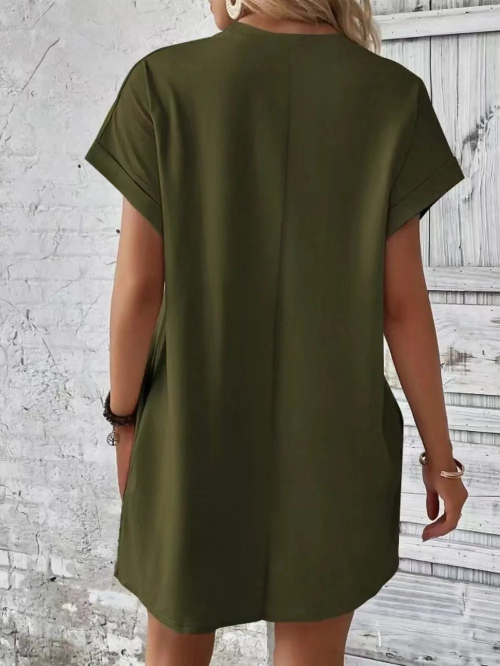 Pocketed Round Neck Short Sleeve Dress OutfitFlow