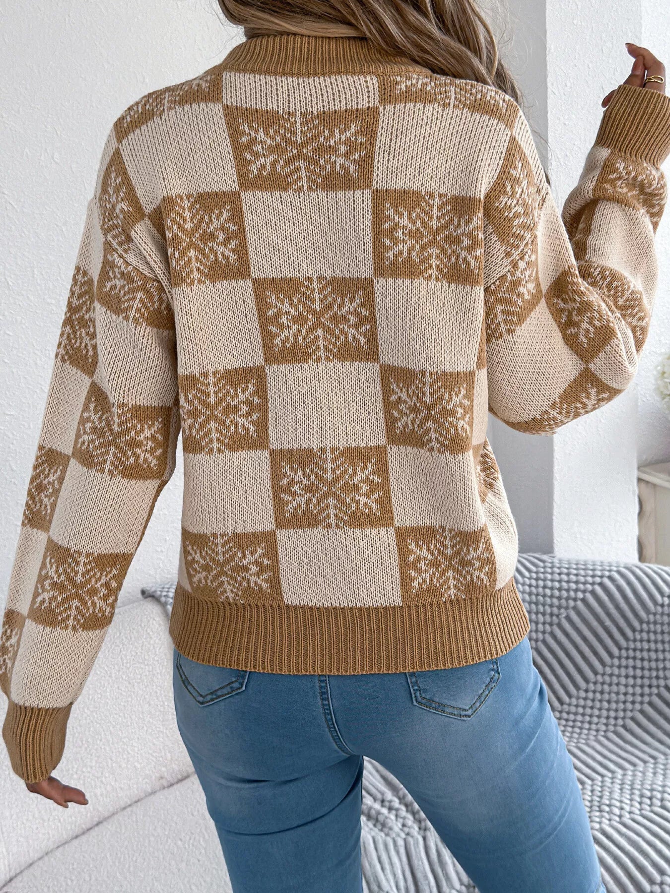 Christmas Snowflake Checkered Round Neck Sweater OutfitFlow