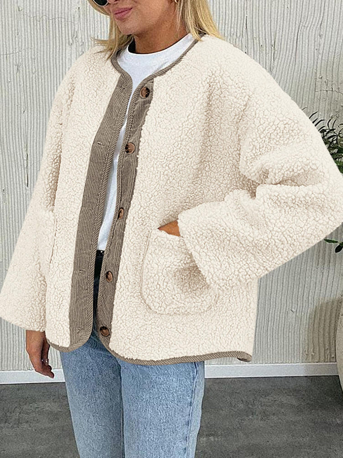 Outfit Flow - Contrast Button Up Sherpa Jacket with Pockets