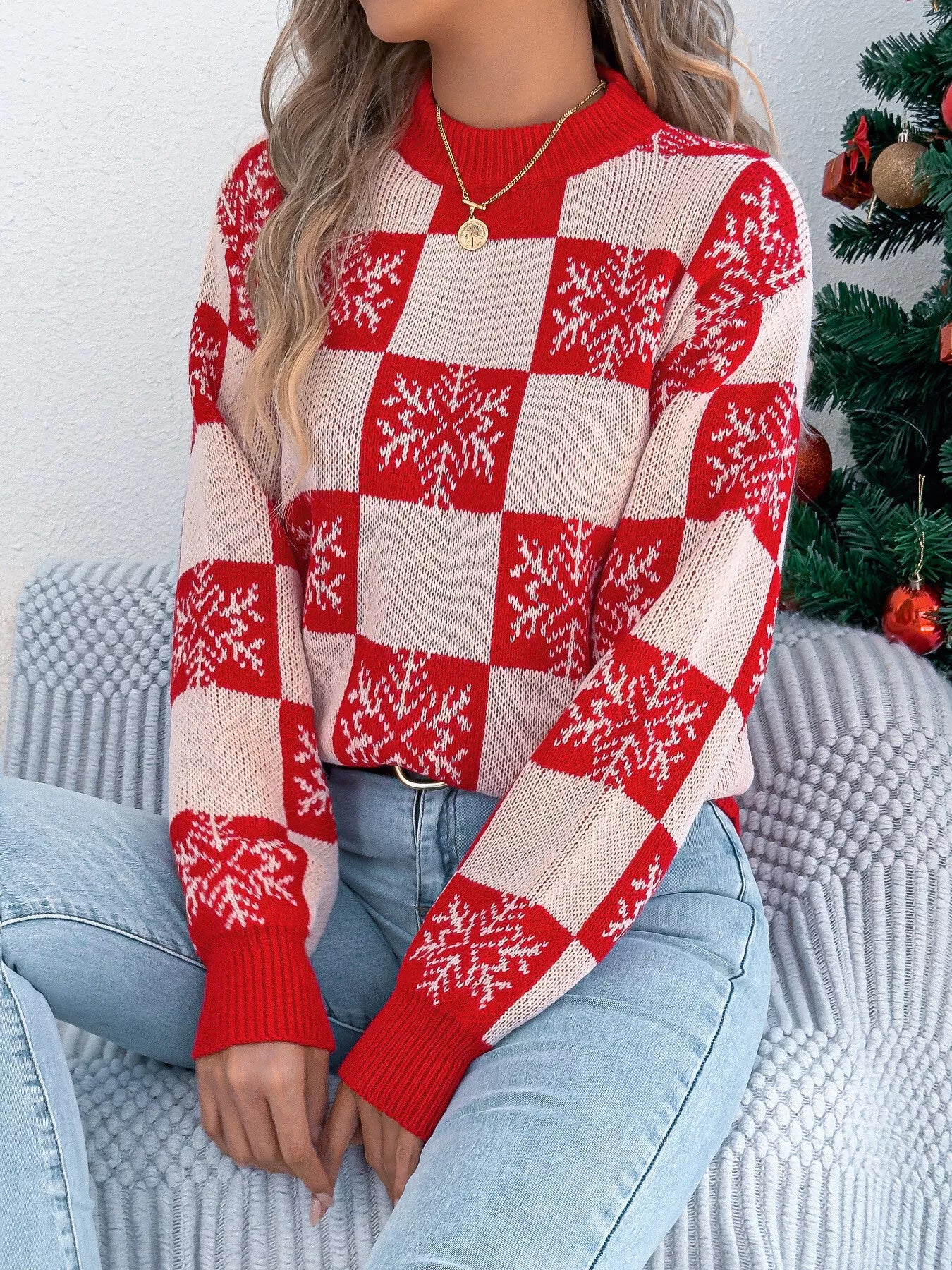 Christmas Snowflake Checkered Round Neck Sweater OutfitFlow