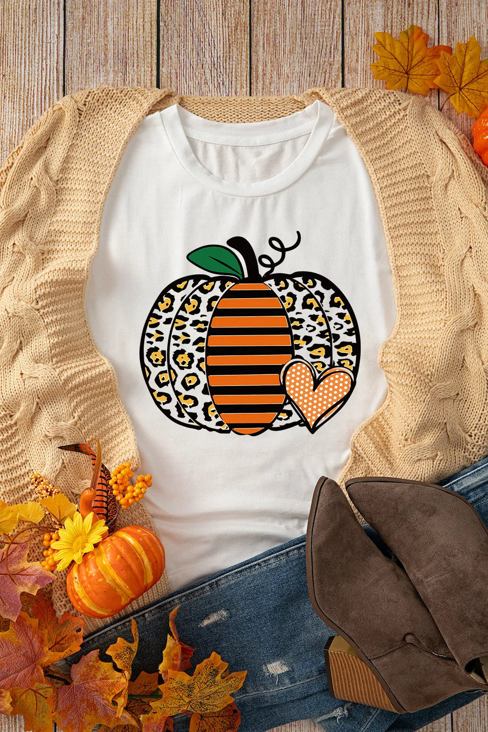 Pumpkin Graphic Round Neck Short Sleeve T-Shirt OutfitFlow