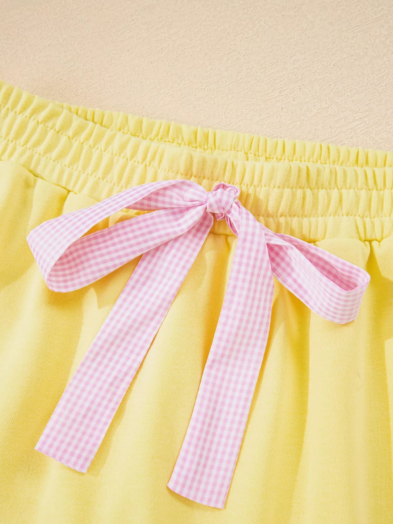 Contrast Frill Hem Round Neck Top and Shorts Set OutfitFlow