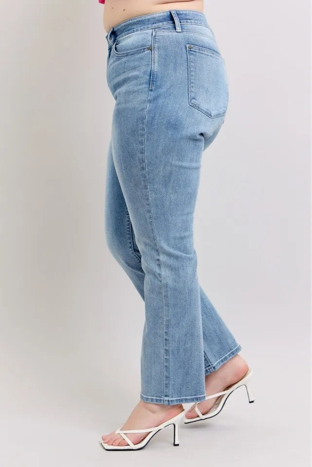 Judy Blue Plus Size High Waist Dad Jeans OutfitFlow
