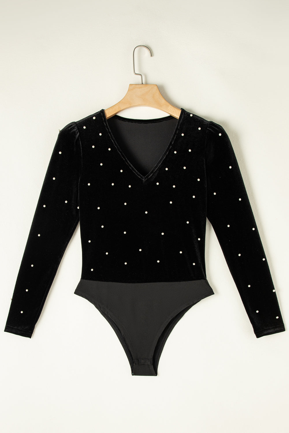 Outfit Flow - Pearl Detail Velvet V-Neck Long Sleeve Bodysuit