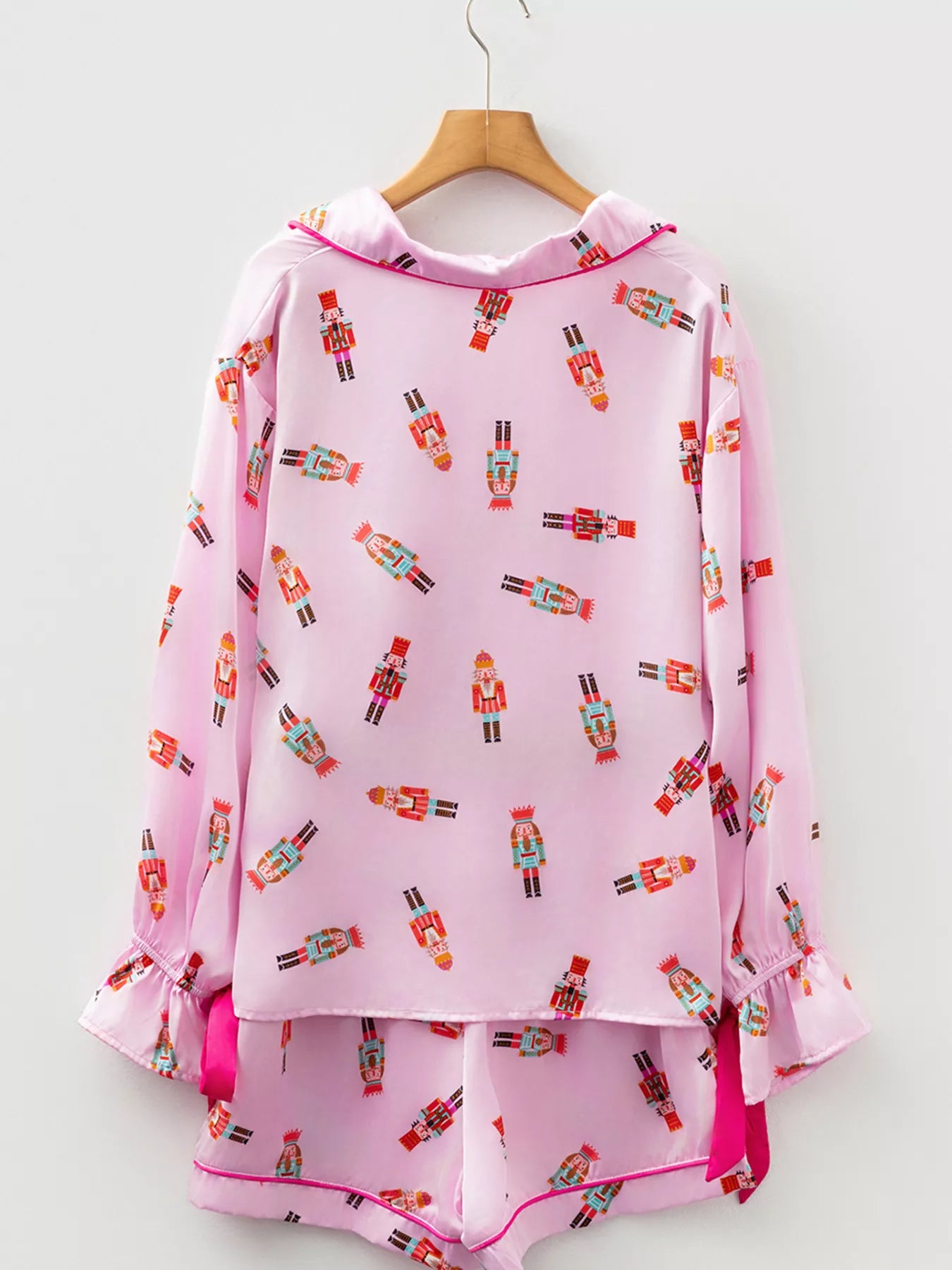 Nutcracker Print Contrast Trim Top and Shorts Pajama Set OutfitFlow