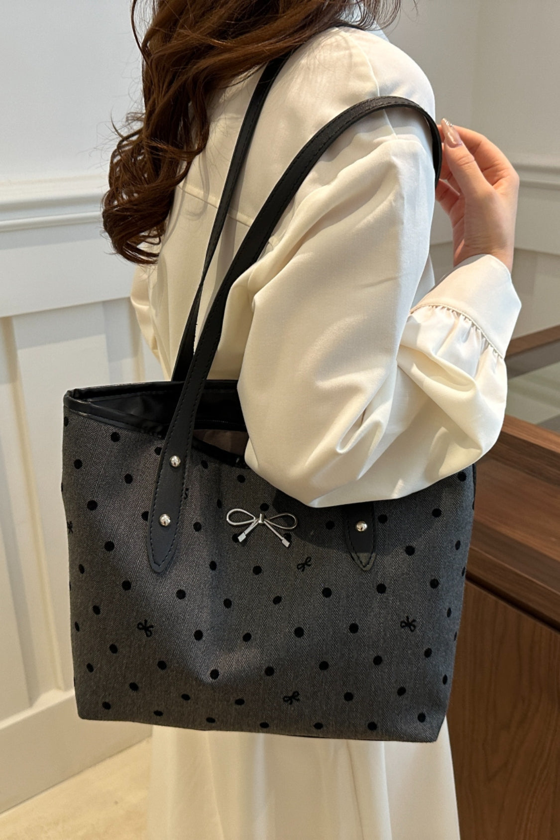 Outfit Flow - Bow Trim Polyester Tote Bag