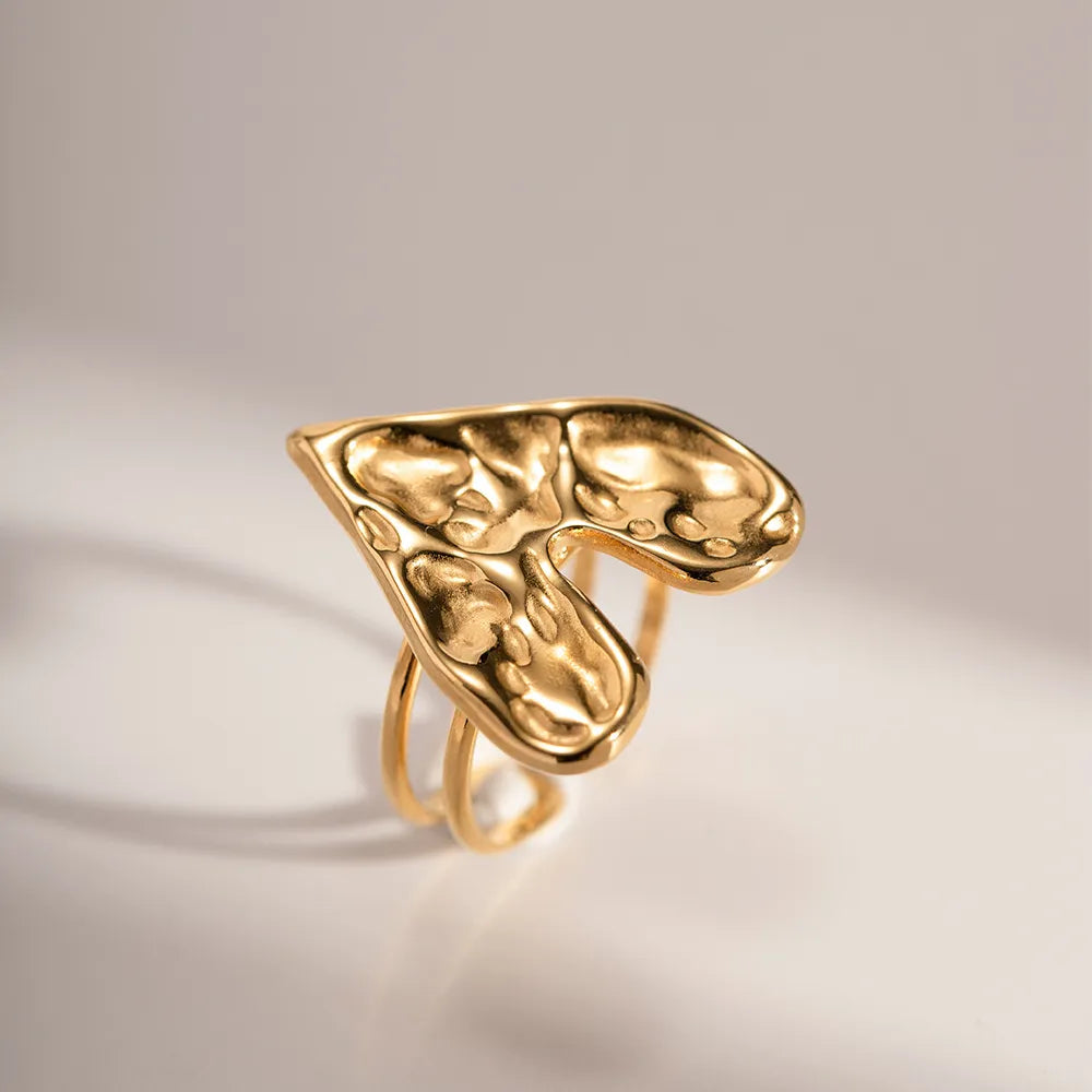 18K Gold-Plated Heart Ring OutfitFlow