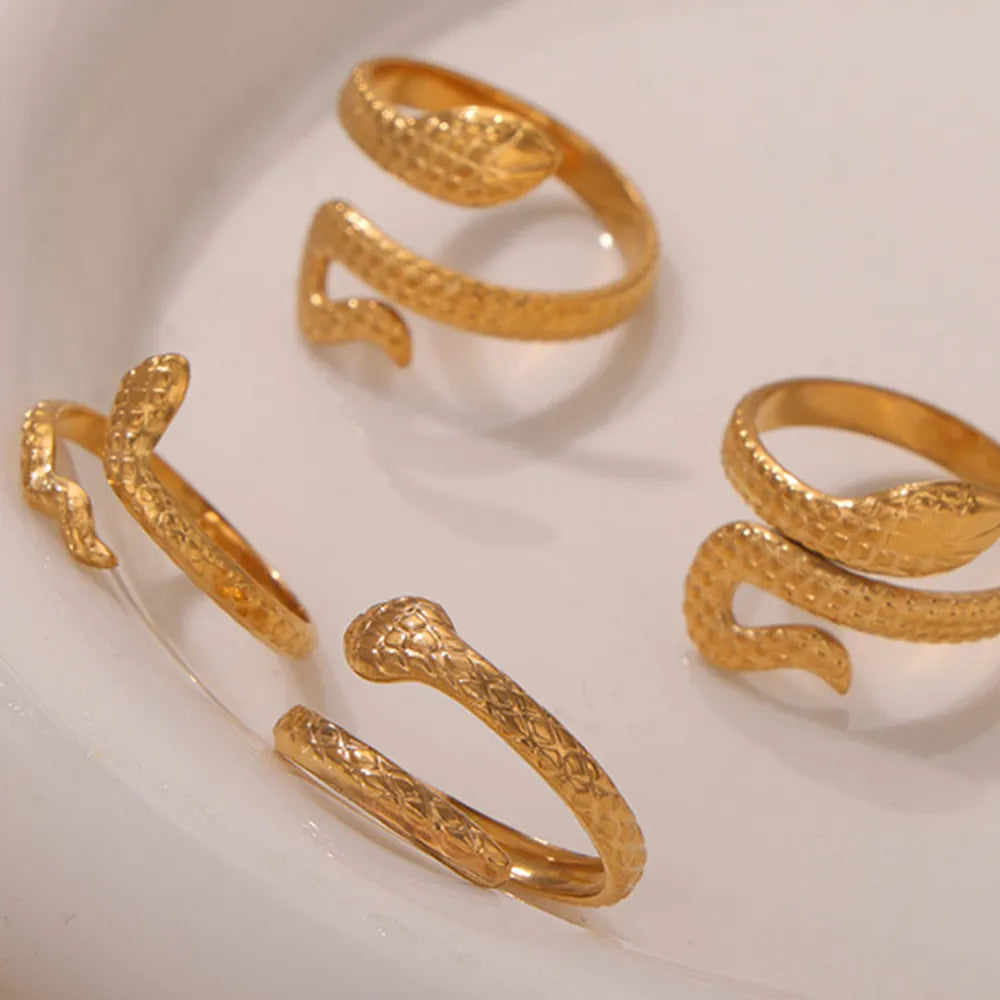 Titanium Steel Snake Shape Bypass Ring OutfitFlow