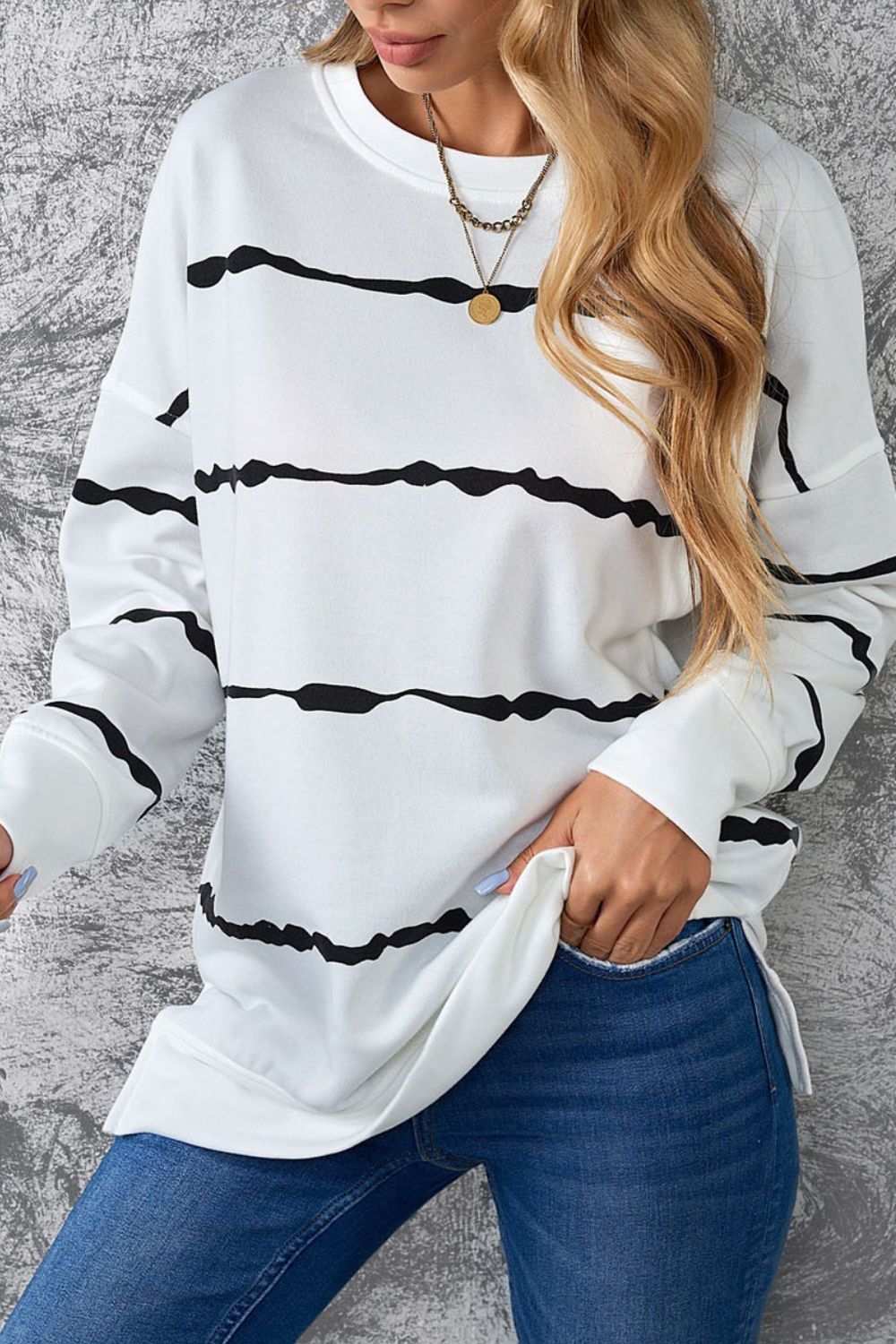 Slit Contrast Striped Round Neck Long Sleeve T-Shirt White OutfitFlow