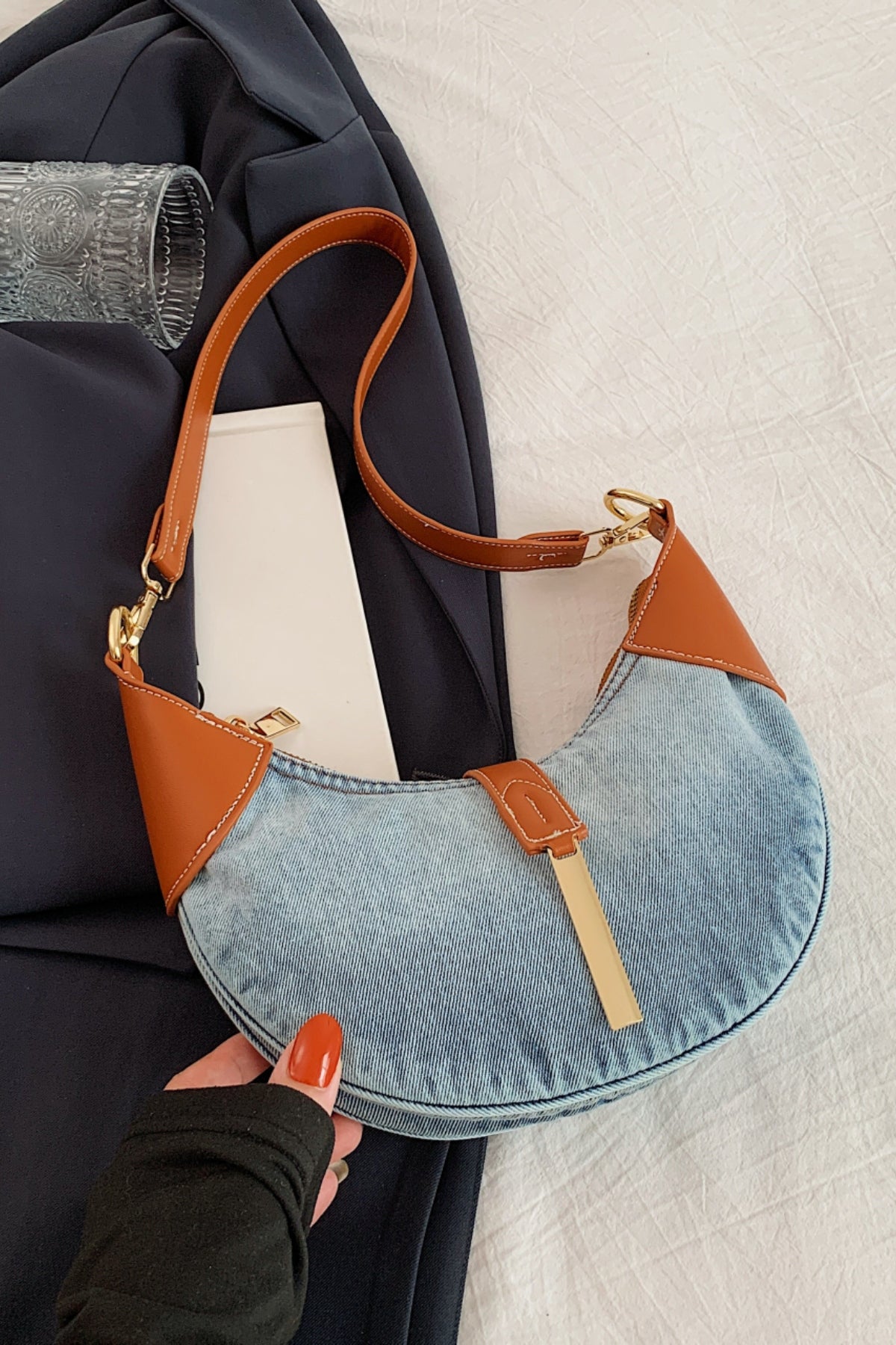 Outfit Flow - Contrast Denim Shoulder Bag