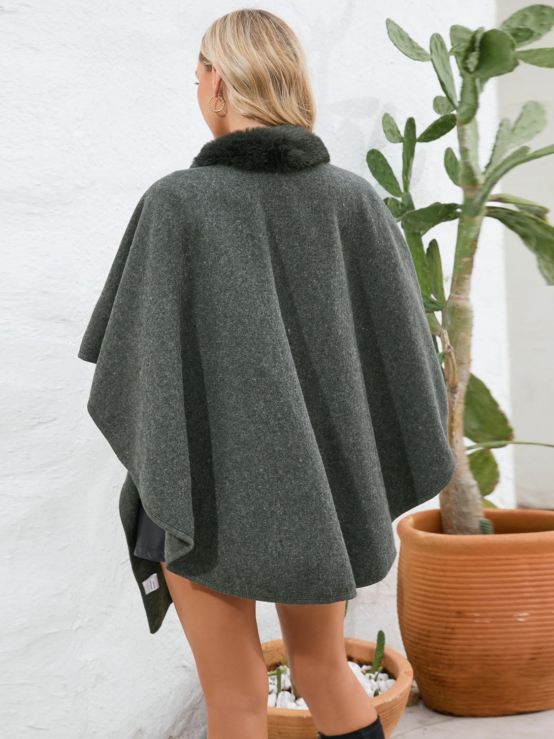 Outfit Flow - Fuzzy Trim Open Front Poncho