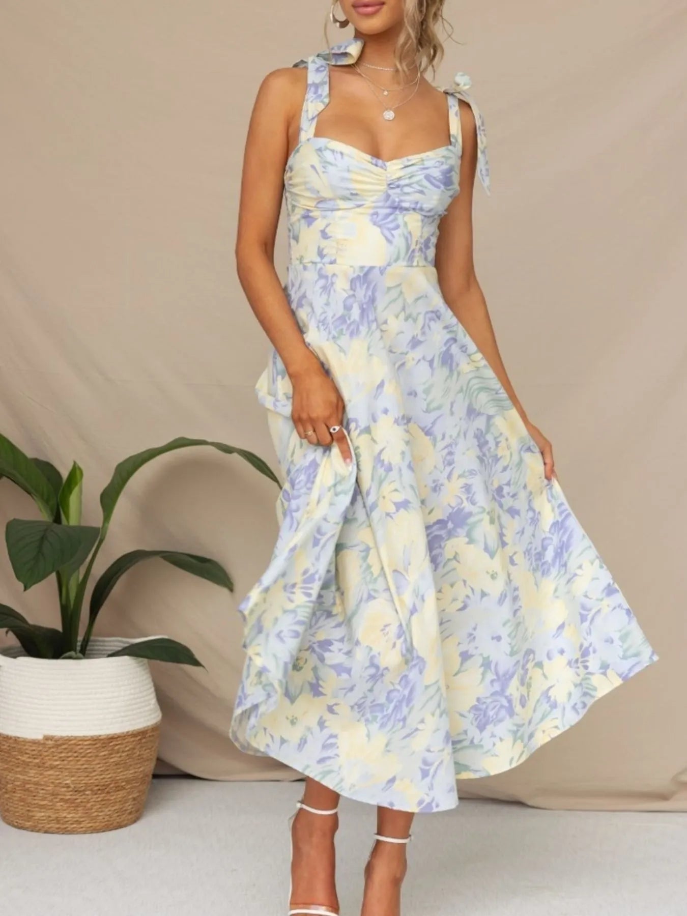 Tie-Shoulder Sweetheart Neck Summer Dress OutfitFlow