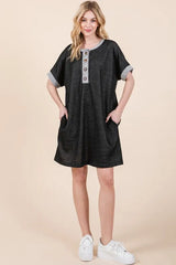 Casual Contrast Trim Henley Dress OutfitFlow