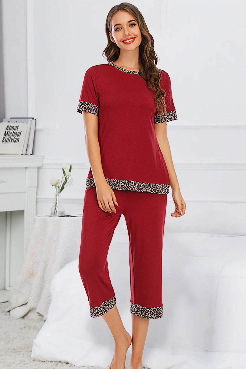 Outfit Flow - Round Neck Short Sleeve Top and Capris Pants Lounge Set