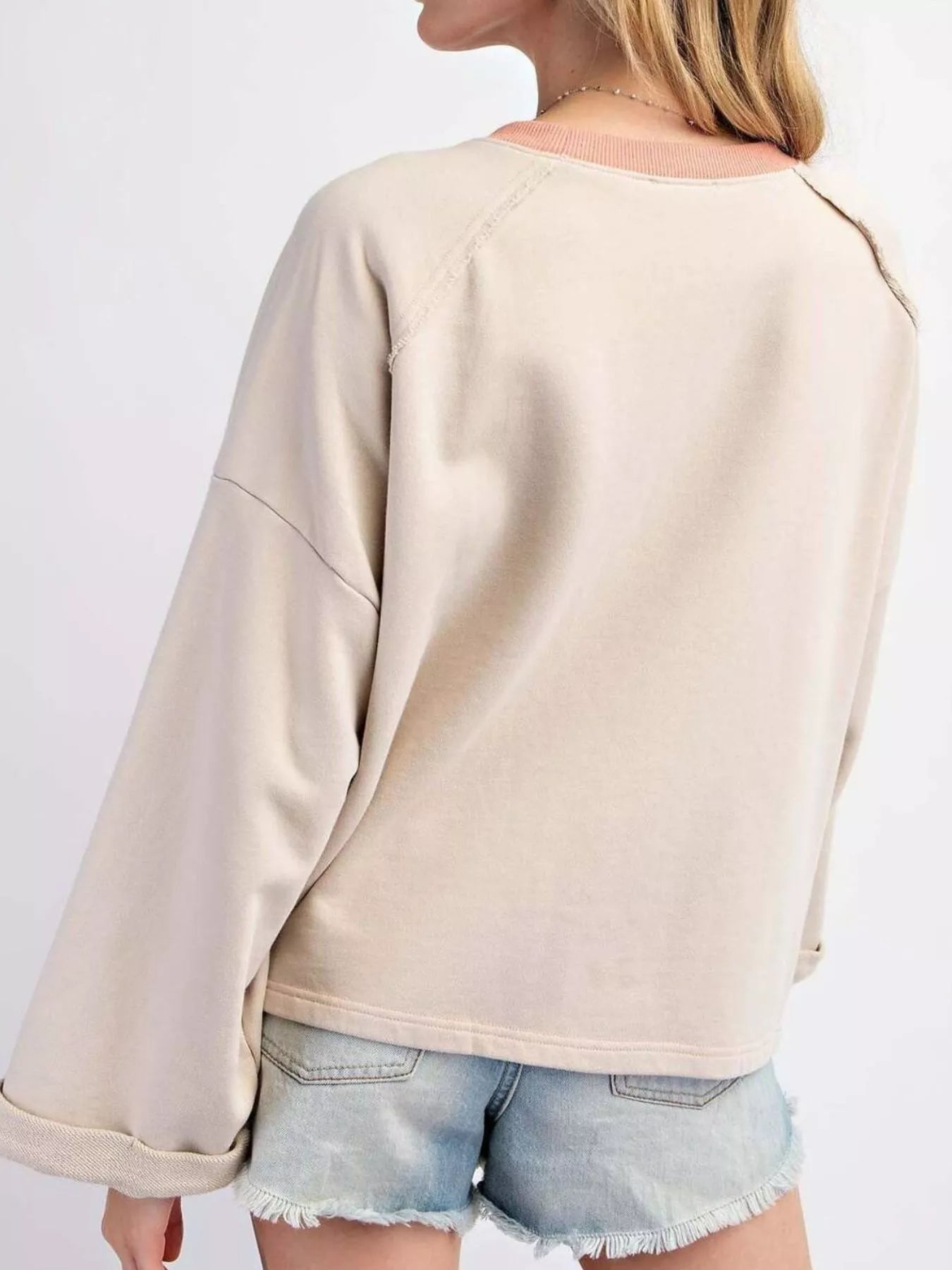 Plaid Flower Patched Round Neck T-Shirt OutfitFlow