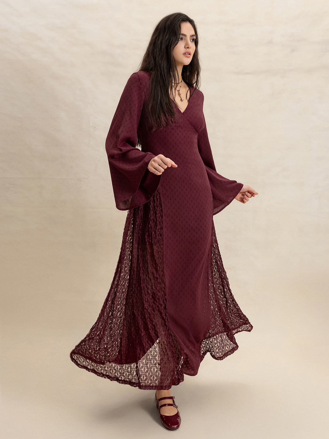 Lace Patchwork V-Neck Long Sleeve Midi Dress