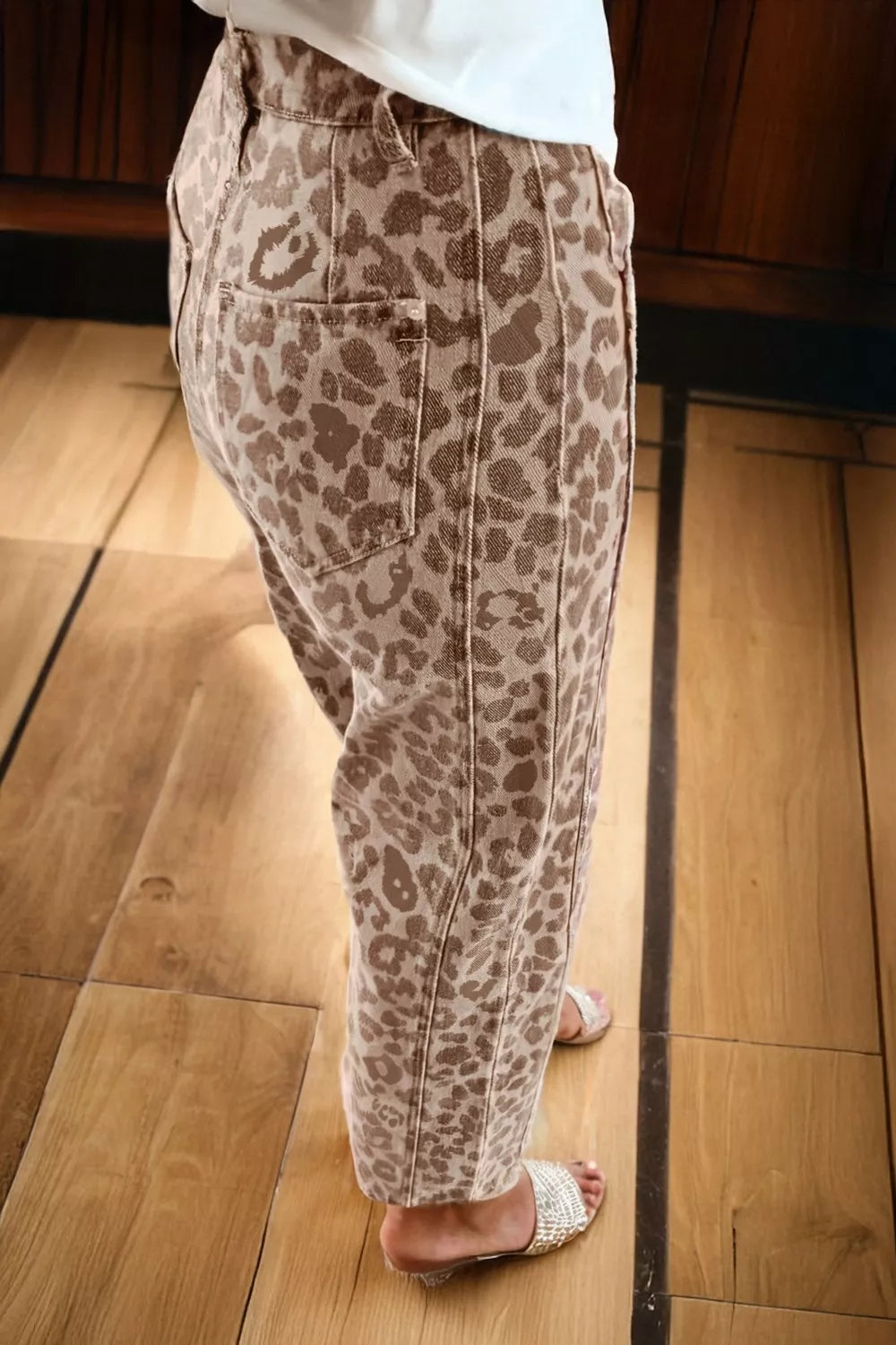 Leopard Print High-Waisted Cropped Jeans OutfitFlow