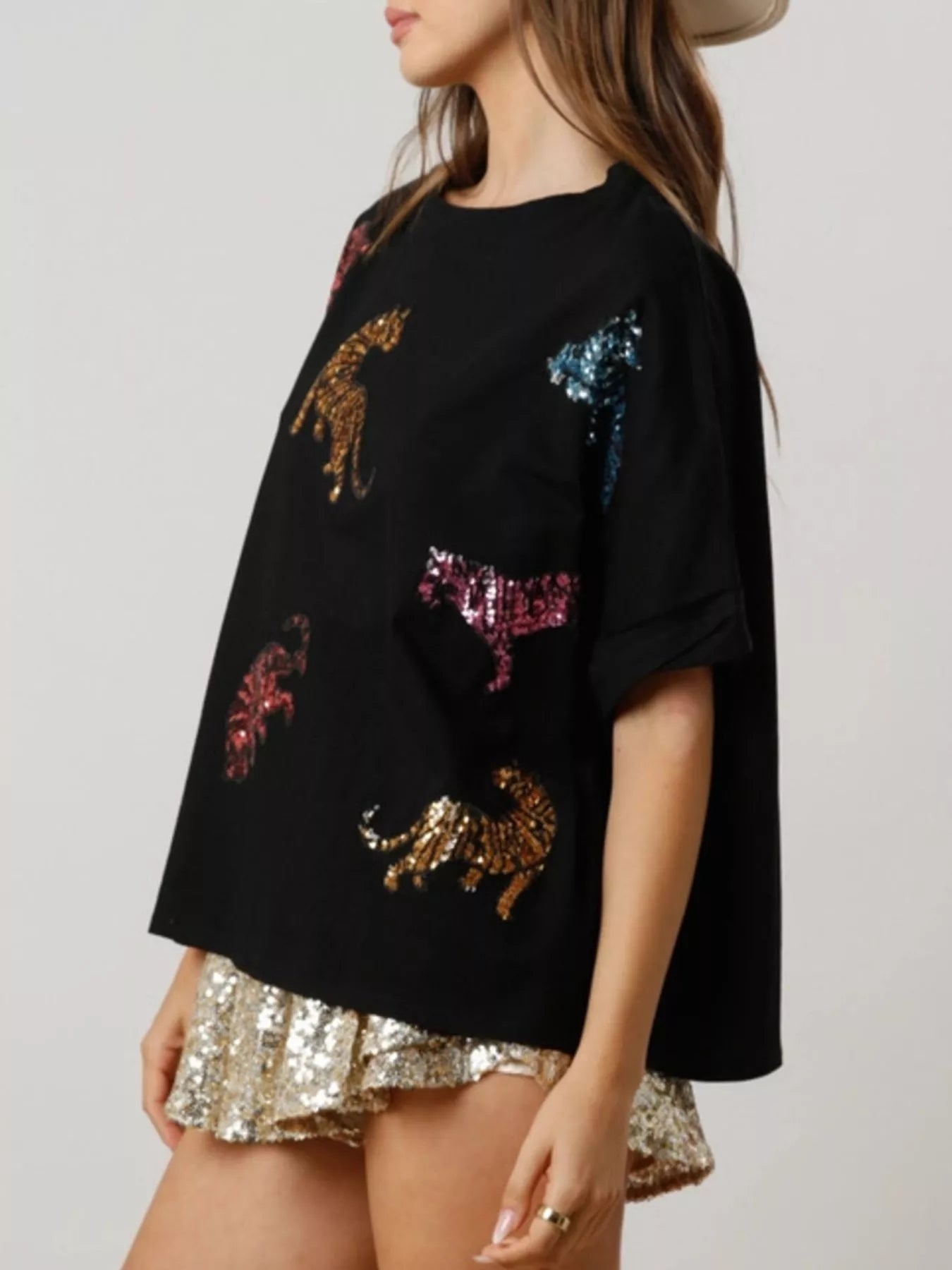 Sequin Tiger Round Neck T-Shirt OutfitFlow