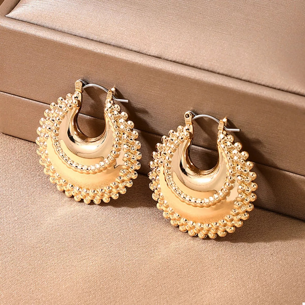 18K Gold-Plated Alloy Crescent Moon Hoop Earrings OutfitFlow