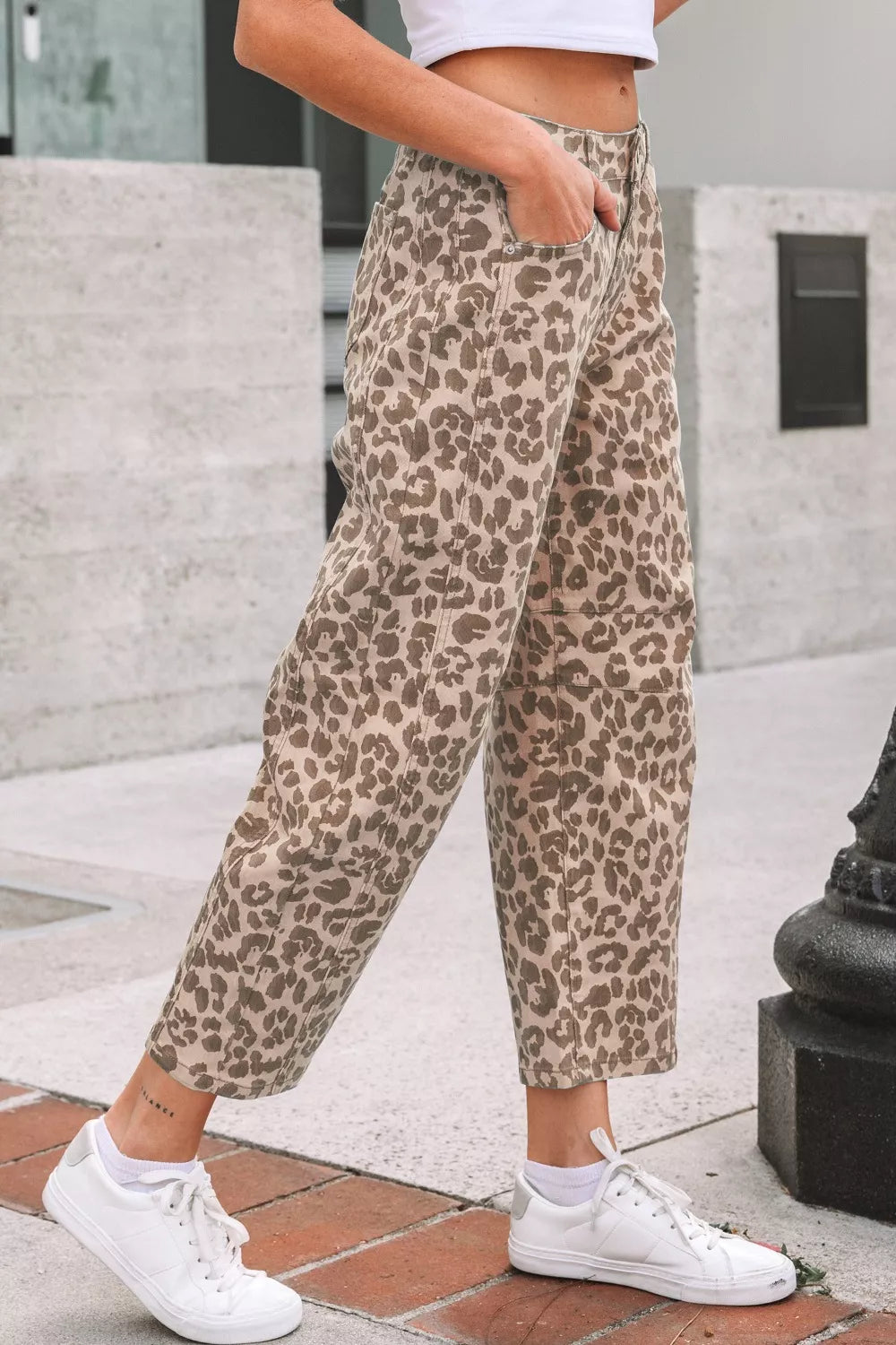 Leopard Print High-Waisted Cropped Jeans OutfitFlow