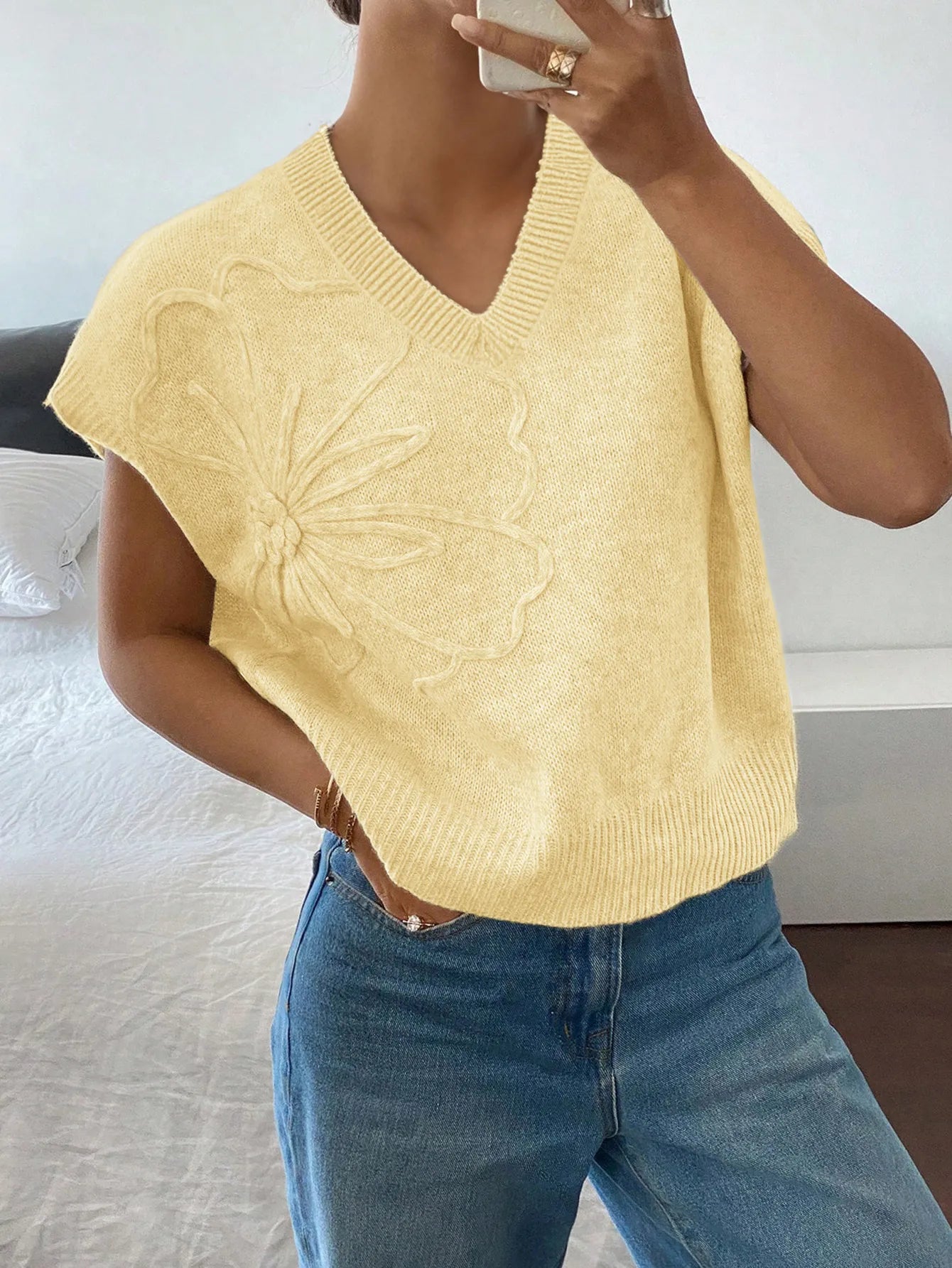 Ribbed Hem V-Neck Short Sleeve Sweater OutfitFlow