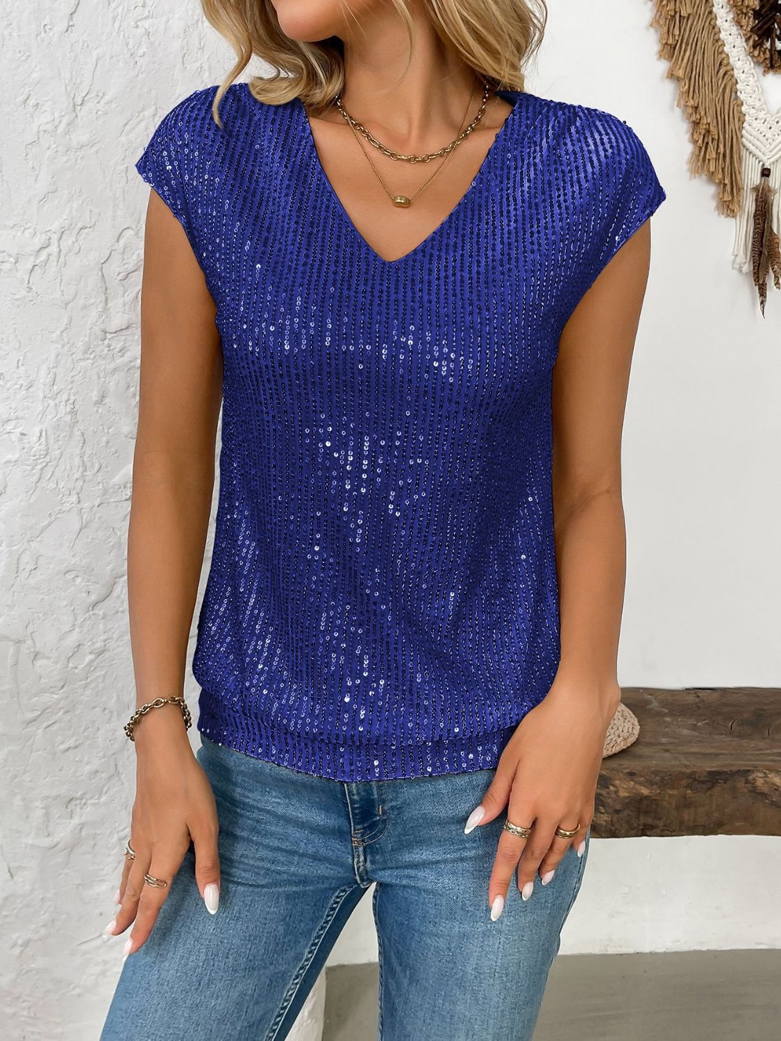 Outfit Flow - Sequin V-Neck Cap Sleeve Top