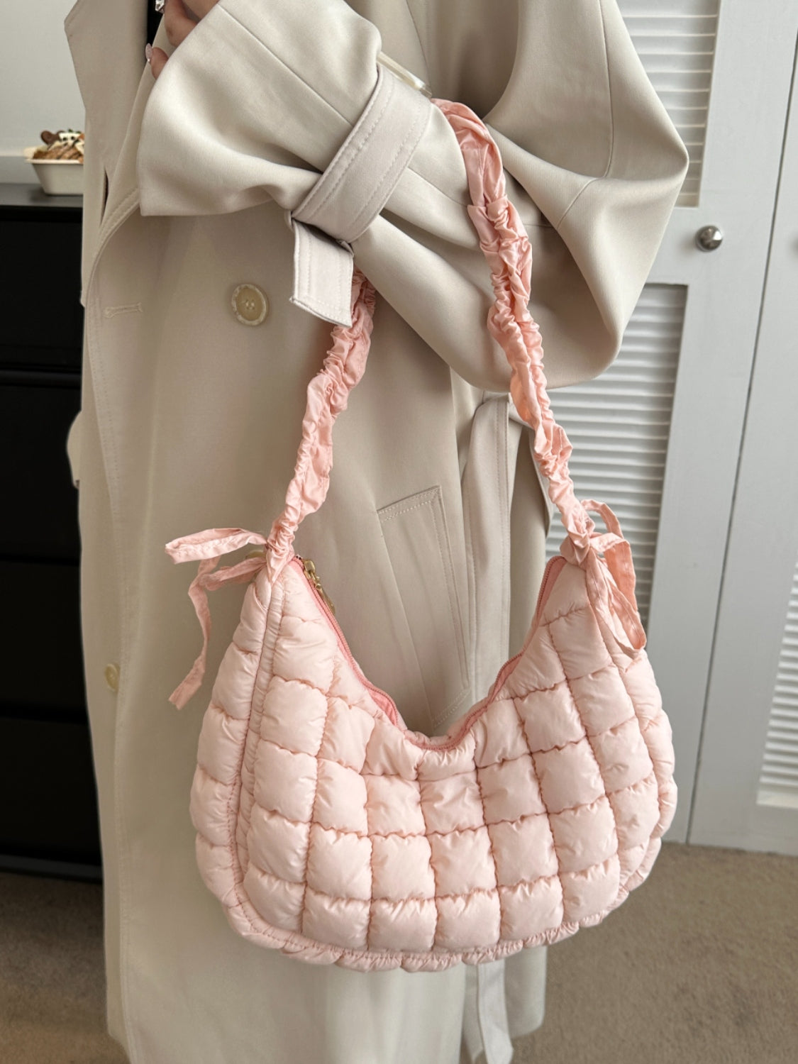 Outfit Flow - Bubble Texture Ruched Strap Quilted Shoulder Bag