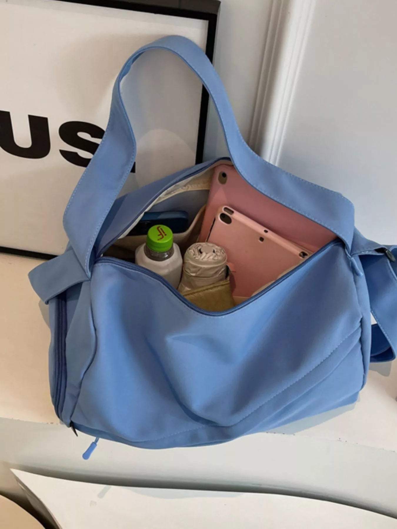 Lightweight Travel Duffel Bag with Shoulder Strap OutfitFlow