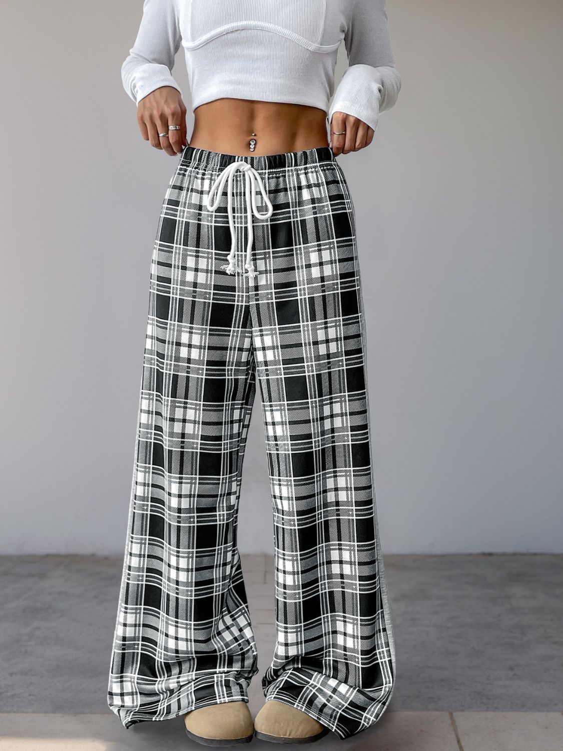 Outfit Flow - Perfee Drawstring Plaid Wide Leg Pants