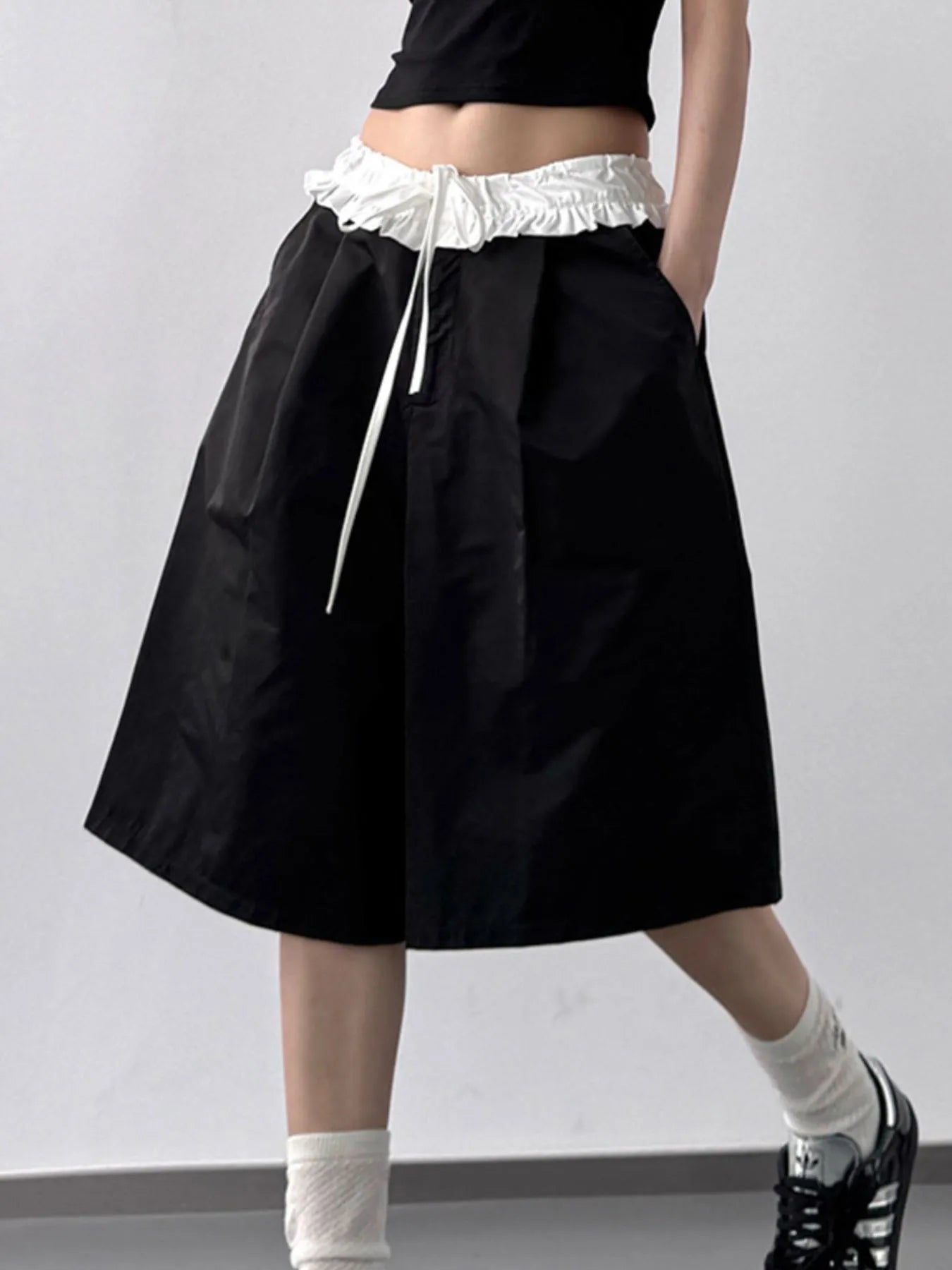 Contrast Waistband Wide-Leg Shorts OutfitFlow