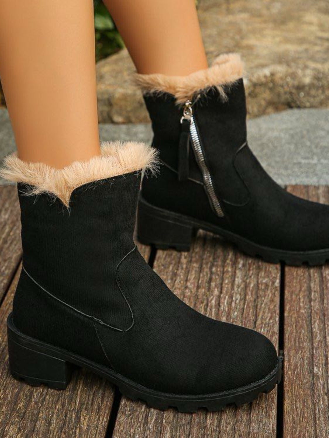 Outfit Flow - Suede Faux Fur Block Heel Boots