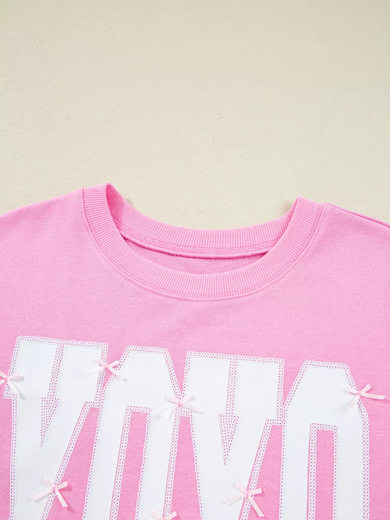 Sequin XOXO Letter Graphic Exposed Seam Baggy Sweatshirt OutfitFlow