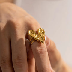 18K Gold-Plated Heart Ring OutfitFlow
