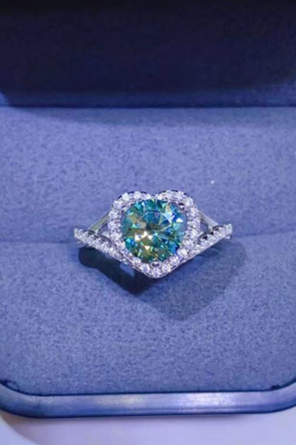 Adored 1 Carat Moissanite 925 Sterling Silver Heart Ring OutfitFlow