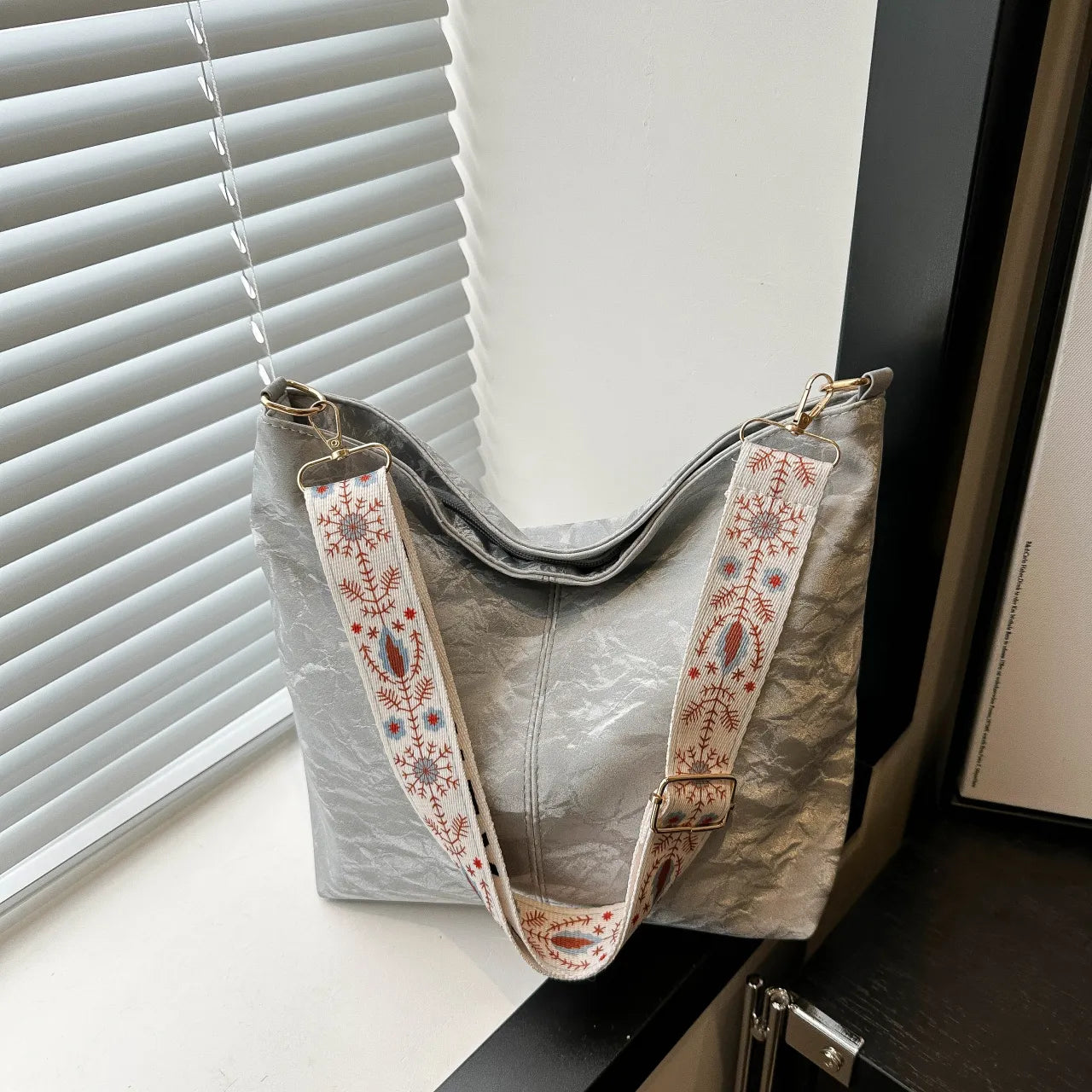 Floral Adjustable Strap Shoulder Bag Silver onesize OutfitFlow