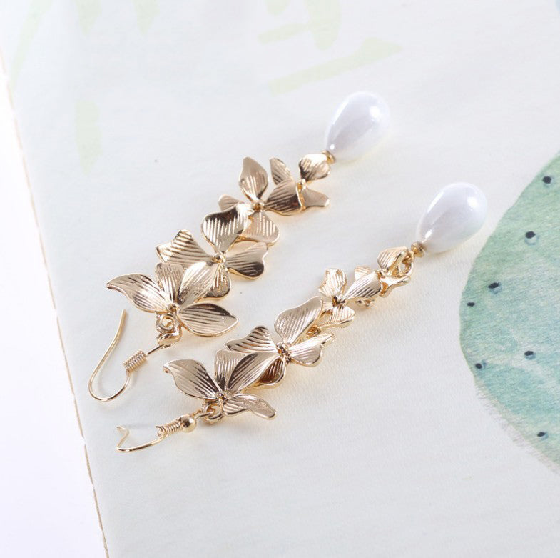 Alloy Flower Synthetic Pearl Earrings OutfitFlow