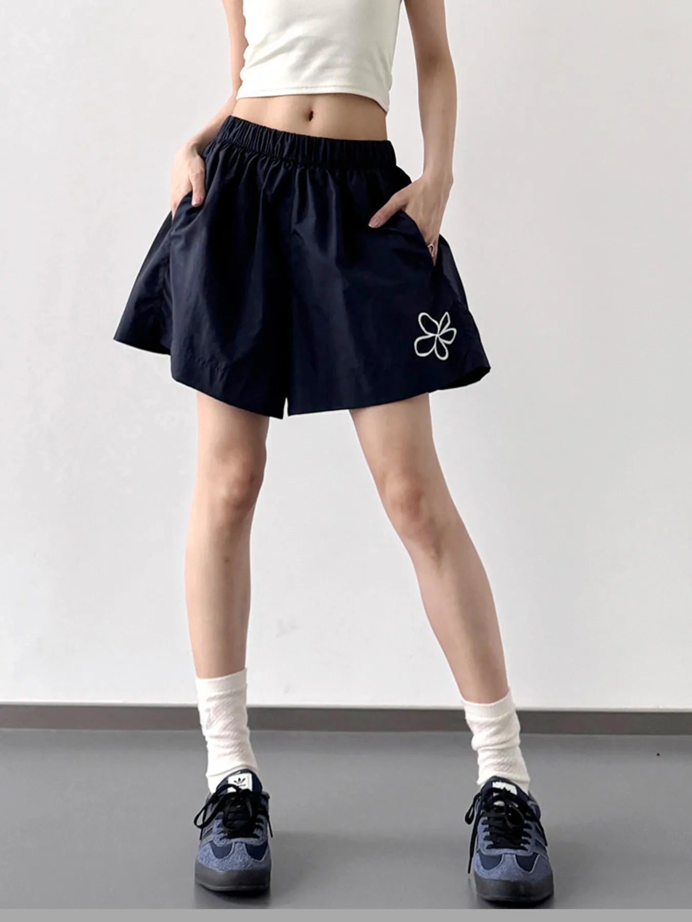 Elastic Waist Shorts OutfitFlow