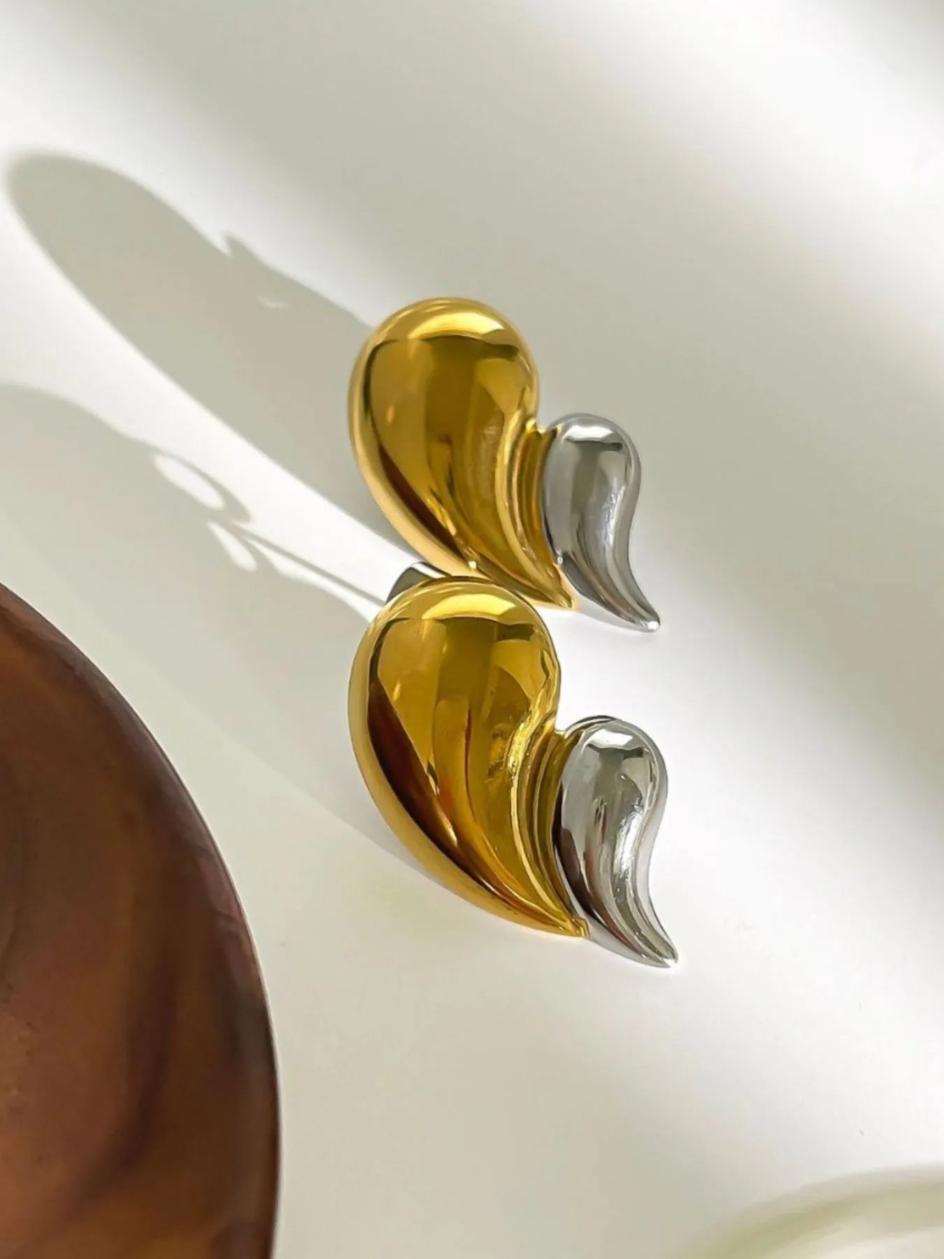 Two-Tone Curved Leaf Drop Earrings OutfitFlow