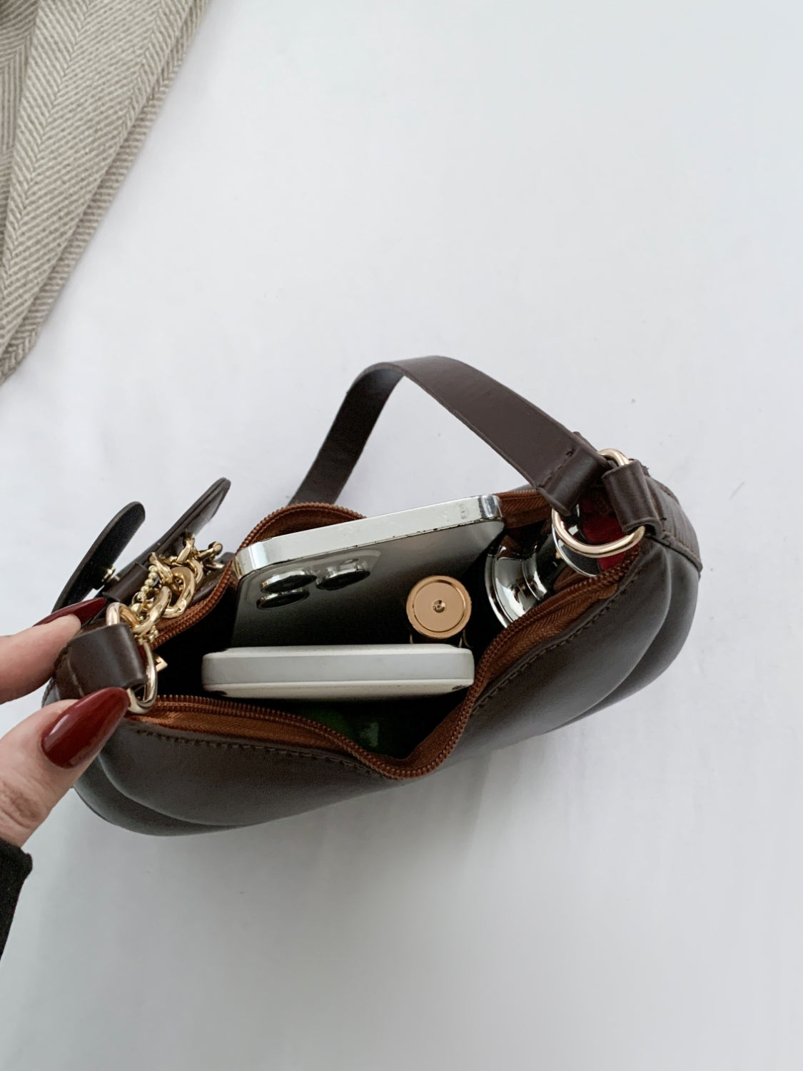 Outfit Flow - PU Leather Shoulder Bag with EarPods Bag