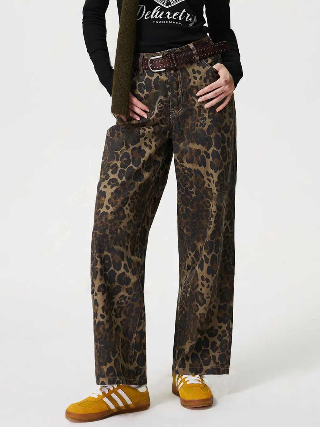 Outfit Flow - Leopard Straight Jeans with Pockets