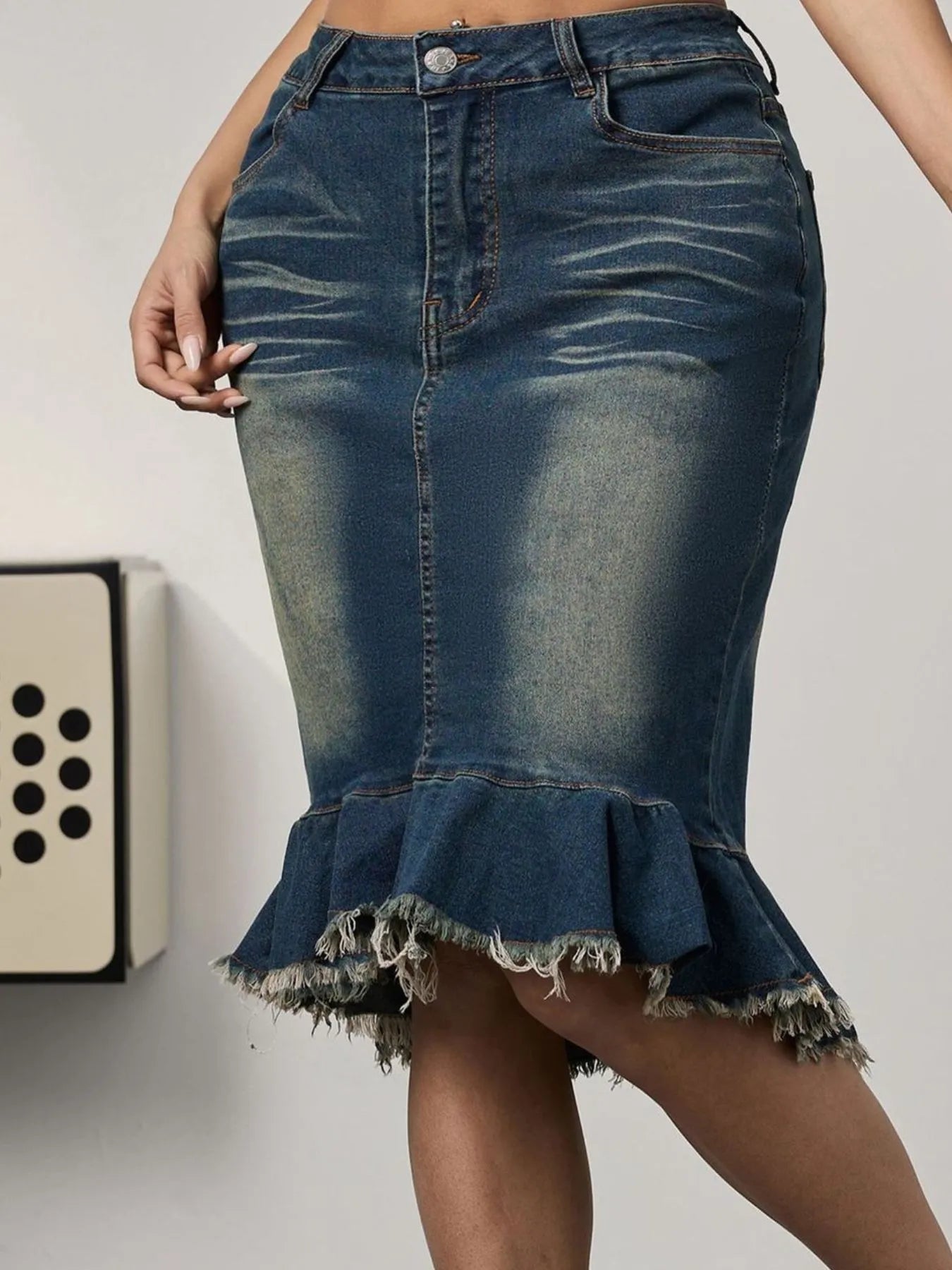 Raw Hem Mermaid Denim Skirt OutfitFlow