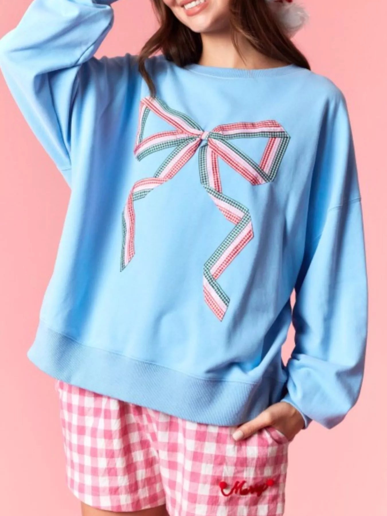 Bow Crew Neck Sweatshirt OutfitFlow