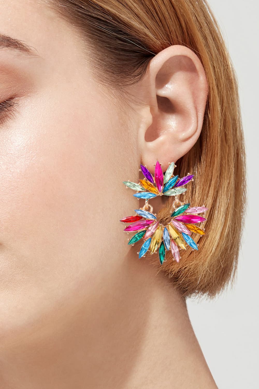 Flower Shape Glass Stone Dangle Earrings OutfitFlow