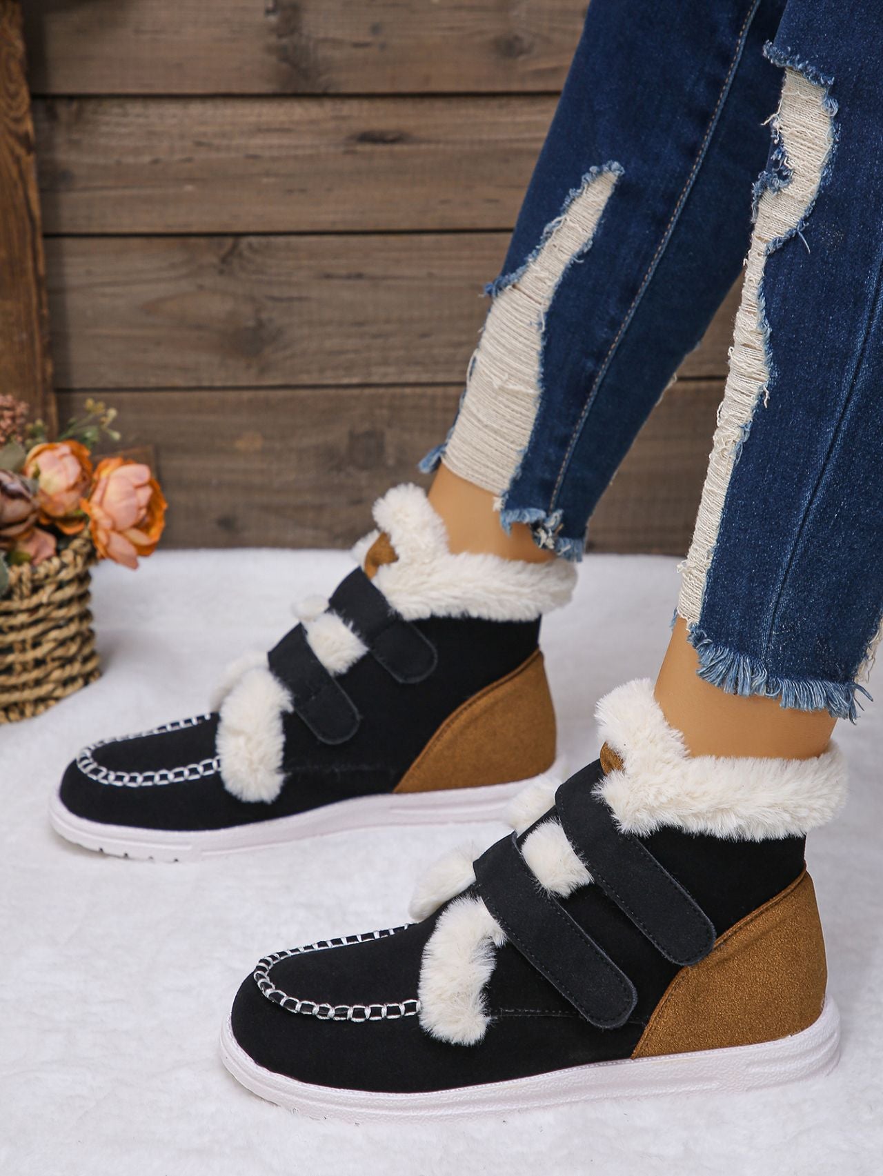 Outfit Flow - Faux Fur Round Toe Flat Boots