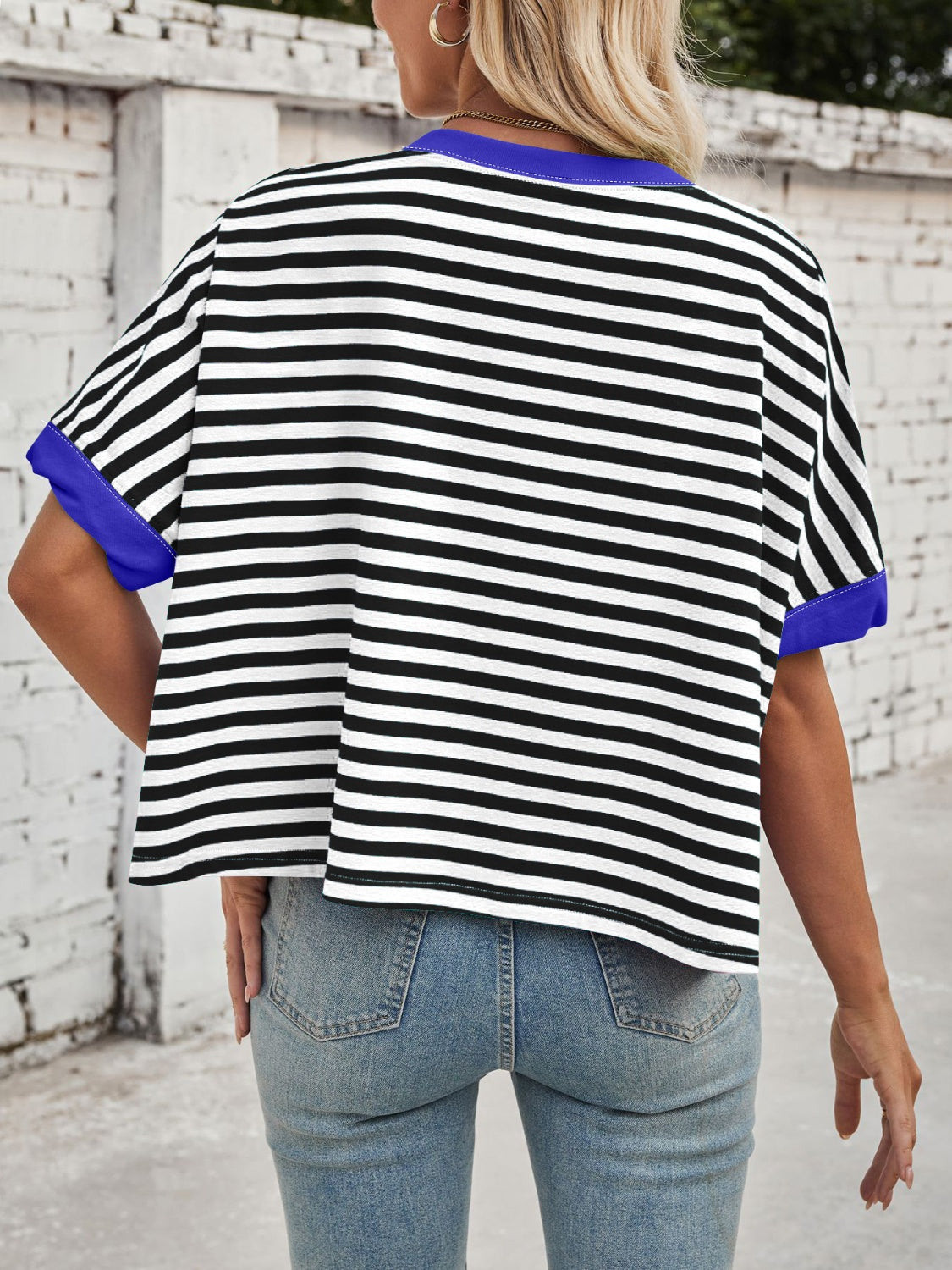 Outfit Flow - Lovelet Striped Round Neck Short Sleeve T-Shirt