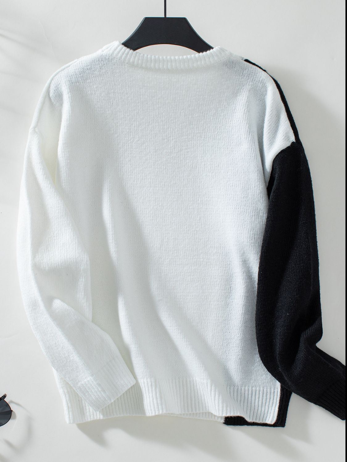 Outfit Flow - Two Tone Cable Knit Round Neck Long Sleeve Sweater