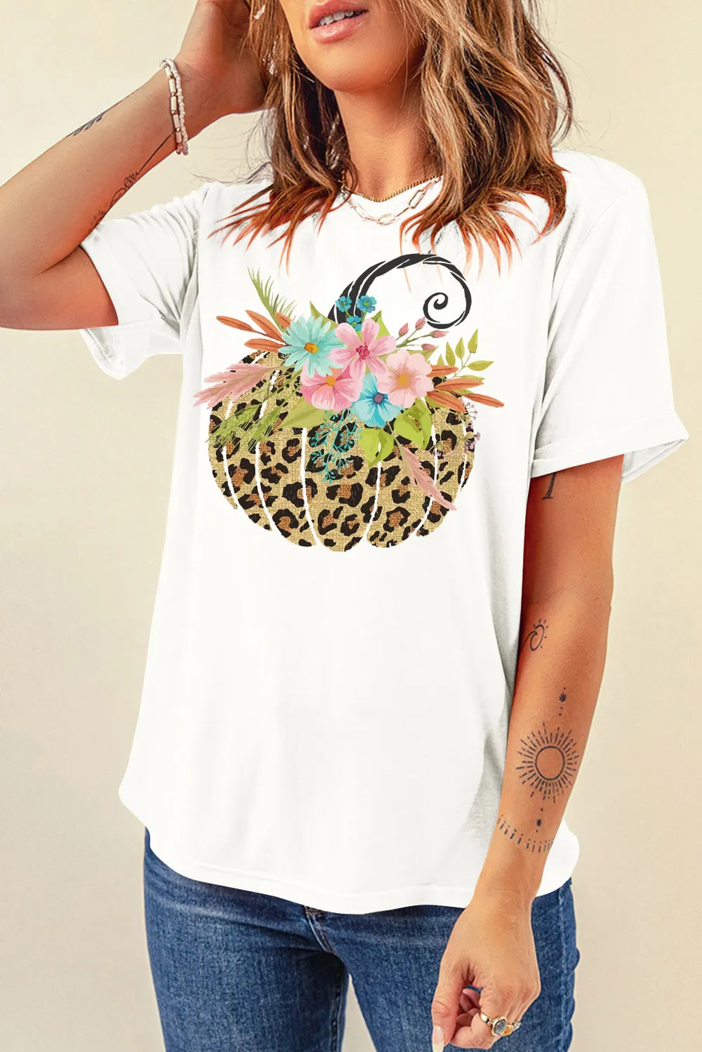 Pumpkin Graphic Round Neck Short Sleeve T-Shirt OutfitFlow
